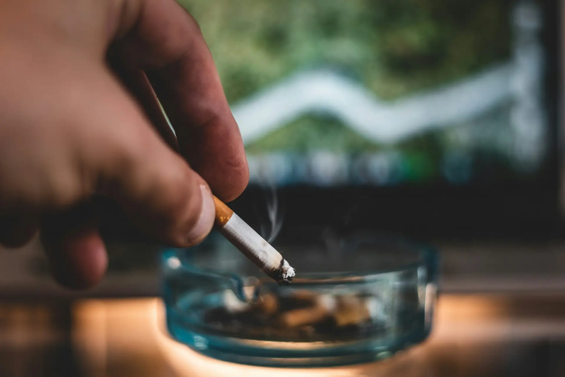 how long does a cigarette smell last How Long Does Cigarette Smell Last? | Expert Guide